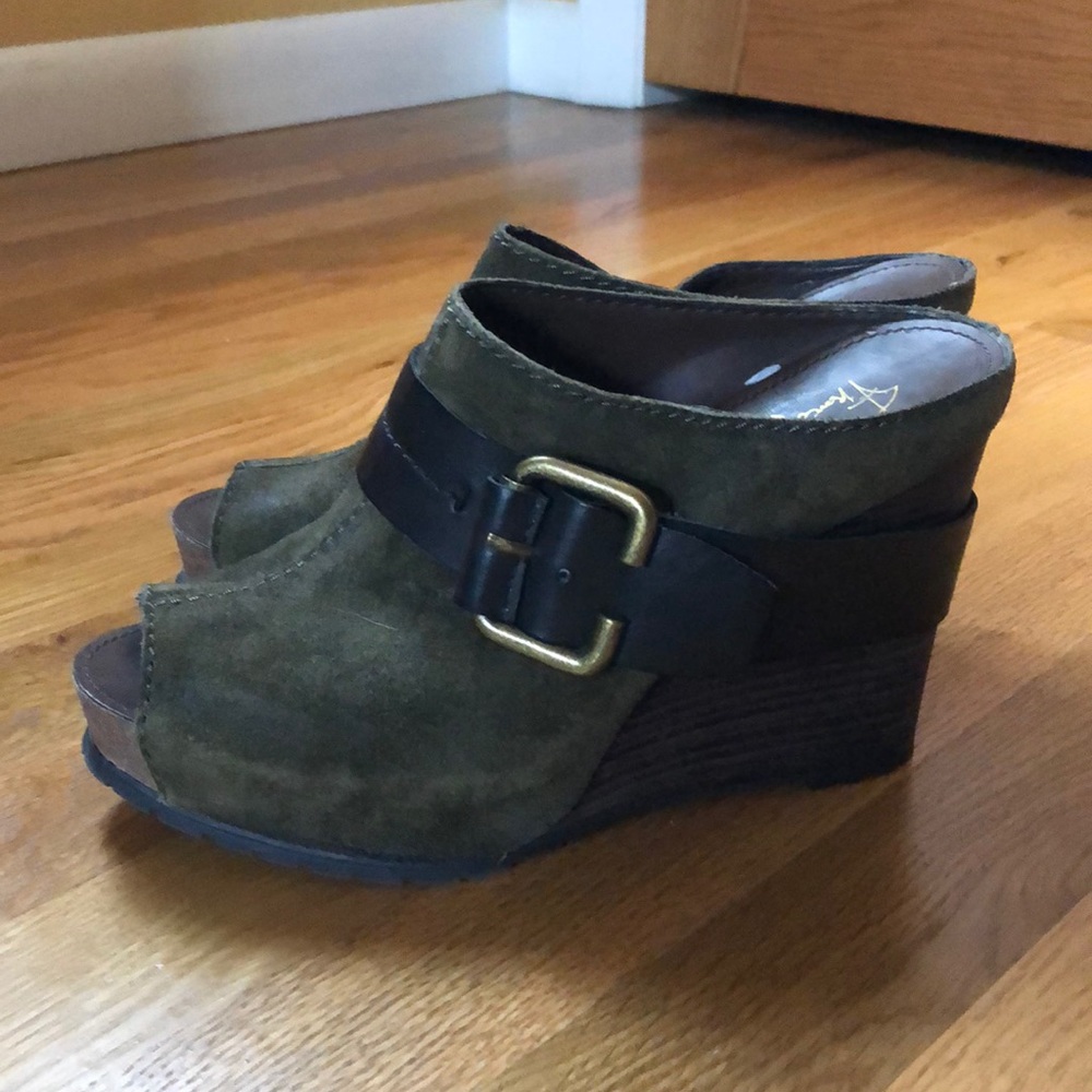 Franco sarto green wedge shoe